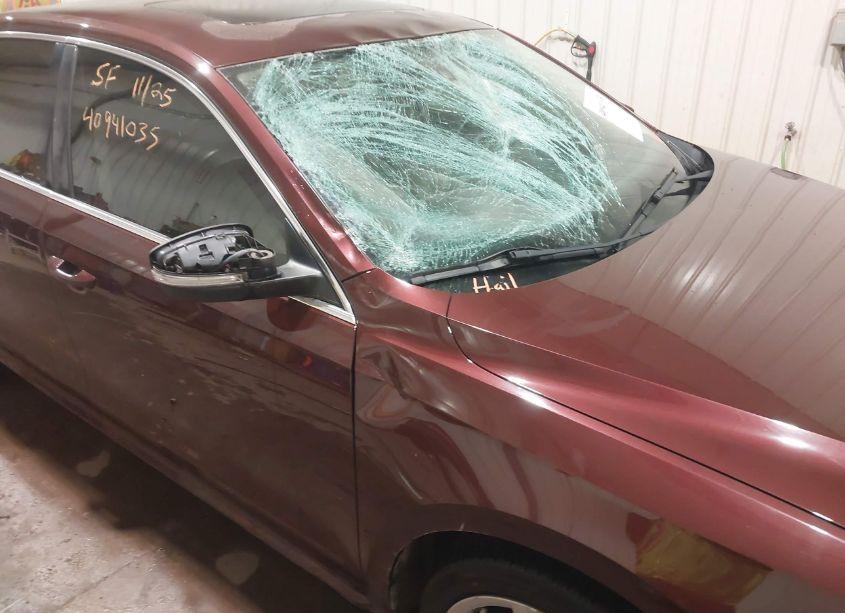 Photo 6 of 2014 Volkswagen Passat 2.0L TDI SE (VIN 1VWBN7A32EC039901)