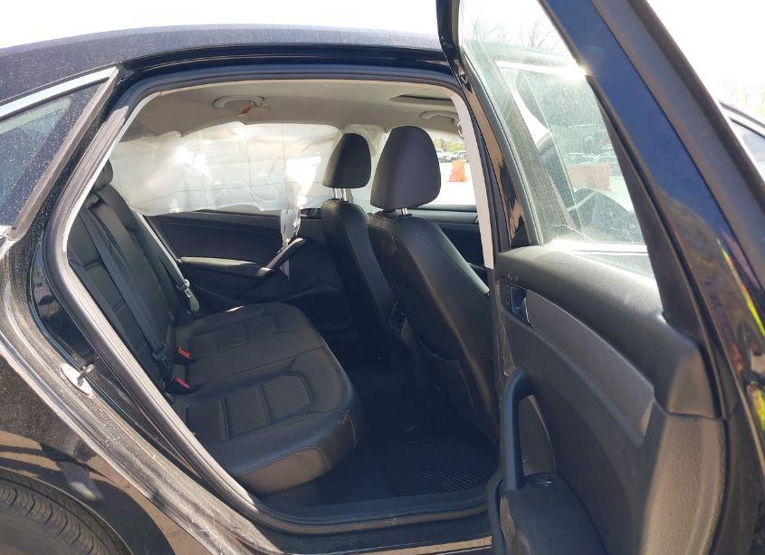 Photo 8 of 2014 Volkswagen Passat 2.0L TDI SE (VIN 1VWBN7A32EC104942)