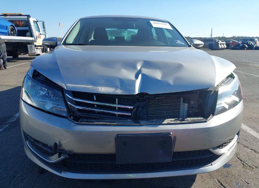 Photo 12 of 2012 Volkswagen Passat 2.0L TDI SE (VIN 1VWBN7A33CC009996)