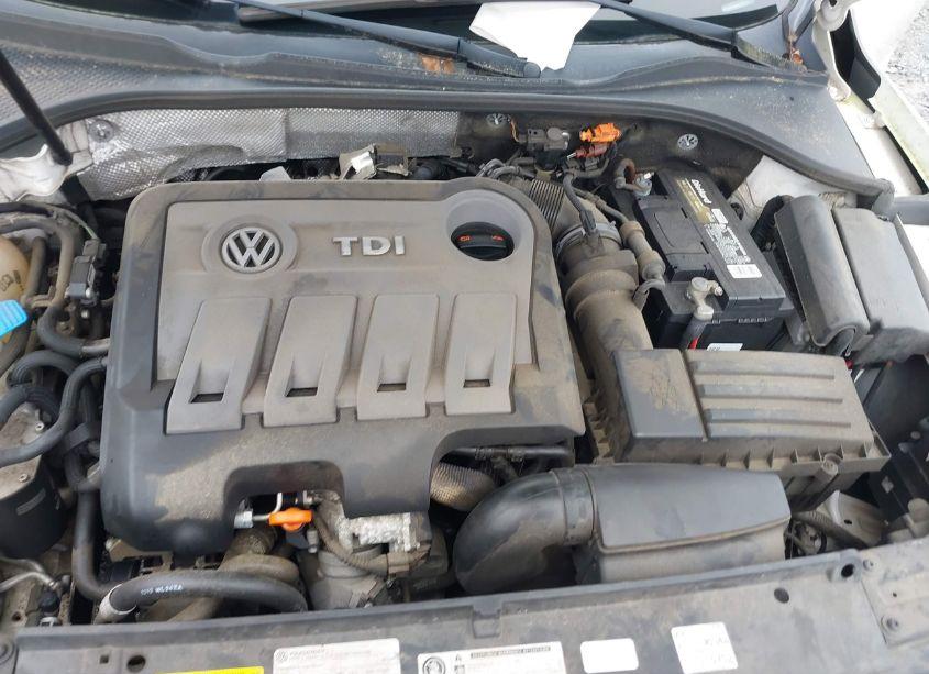 Photo 10 of 2013 Volkswagen Passat 2.0L TDI SE (VIN 1VWBN7A33DC141142)