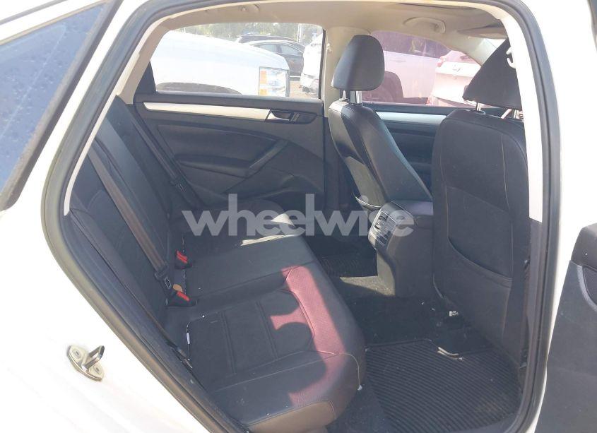 Photo 8 of 2013 Volkswagen Passat 2.0L TDI SE (VIN 1VWBN7A33DC147622)