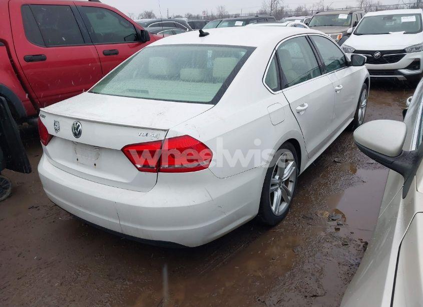Photo 4 of 2014 Volkswagen Passat 2.0L TDI SE (VIN 1VWBN7A33EC065651)