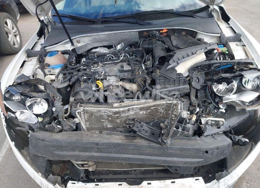 Photo 10 of 2014 Volkswagen Passat 2.0L TDI SE (VIN 1VWBN7A33EC066296)