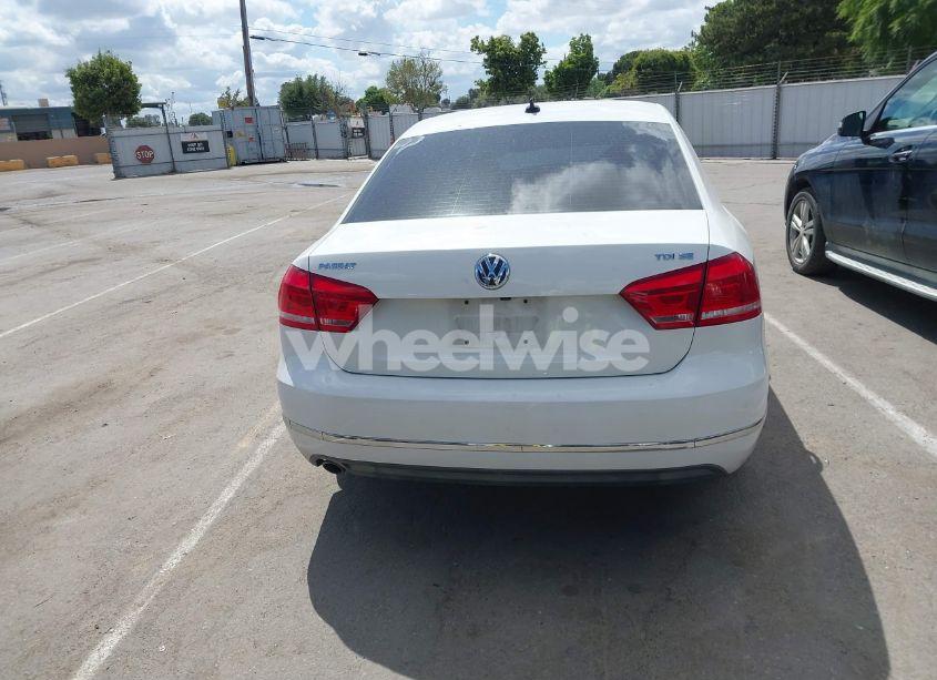 Photo 16 of 2014 Volkswagen Passat 2.0L TDI SE (VIN 1VWBN7A33EC066296)