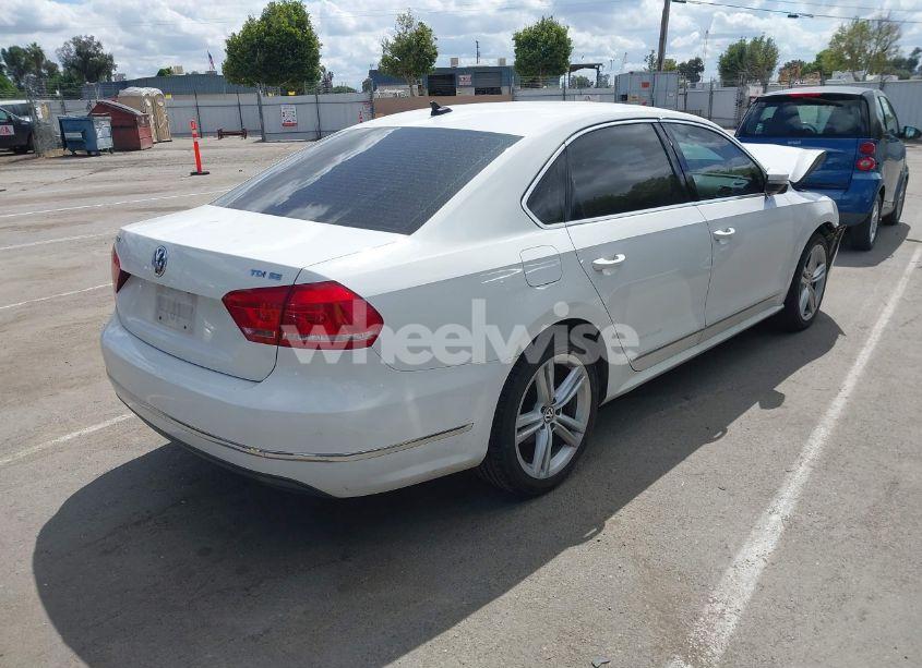 Photo 4 of 2014 Volkswagen Passat 2.0L TDI SE (VIN 1VWBN7A33EC066296)