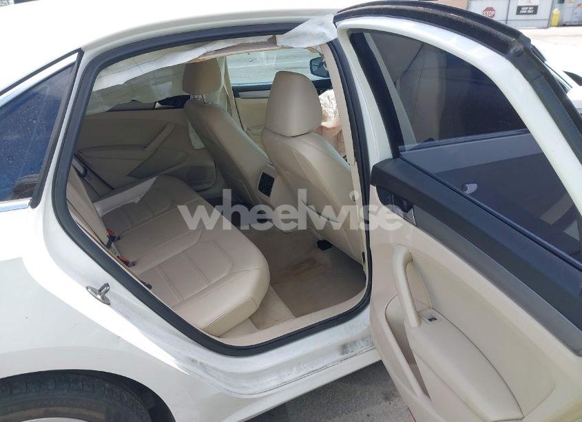 Photo 8 of 2014 Volkswagen Passat 2.0L TDI SE (VIN 1VWBN7A33EC066296)