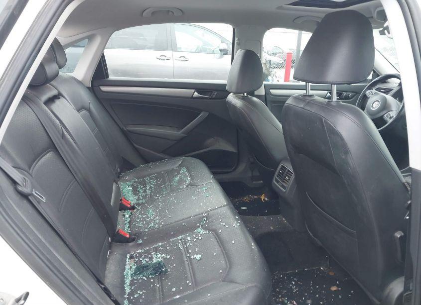 Photo 8 of 2014 Volkswagen Passat 2.0L TDI SE (VIN 1VWBN7A33EC106134)