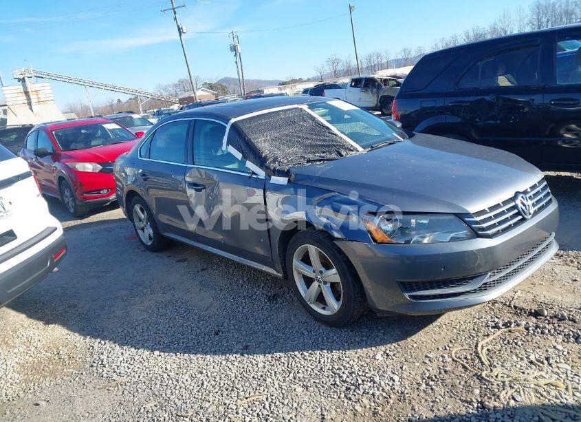 2012 Volkswagen Passat 2.0L TDI SE (VIN 1VWBN7A34CC058432) main photo