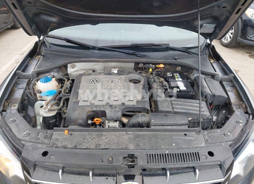 Photo 10 of 2012 Volkswagen Passat 2.0L TDI SE (VIN 1VWBN7A34CC066482)