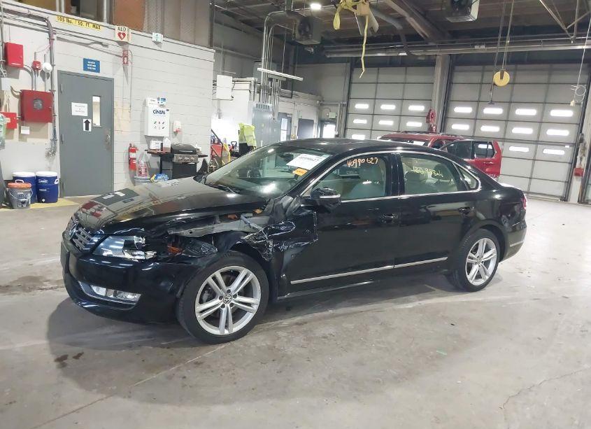 Photo 6 of 2013 Volkswagen Passat 2.0L TDI SE (VIN 1VWBN7A34DC063745)