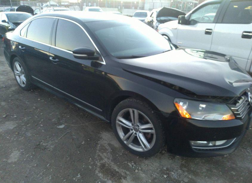 2013 Volkswagen Passat 2.0L TDI SE (VIN 1VWBN7A34DC130506) main photo