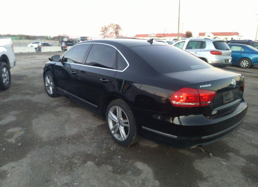 Photo 3 of 2013 Volkswagen Passat 2.0L TDI SE (VIN 1VWBN7A34DC130506)