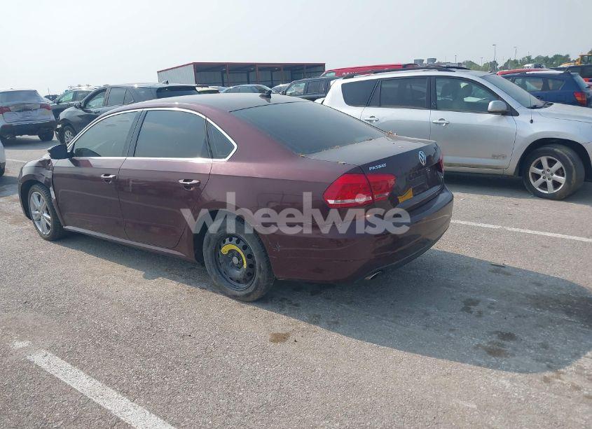 Photo 3 of 2014 Volkswagen Passat 2.0L TDI SE (VIN 1VWBN7A34EC021285)