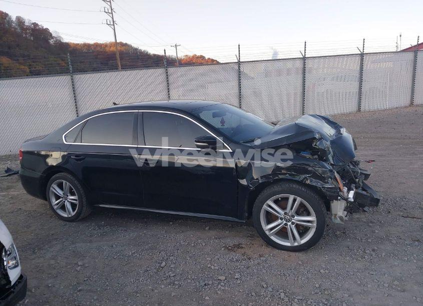 Photo 14 of 2014 Volkswagen Passat 2.0L TDI SE (VIN 1VWBN7A34EC036711)