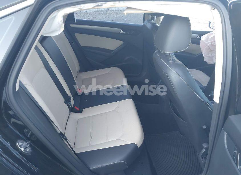 Photo 8 of 2014 Volkswagen Passat 2.0L TDI SE (VIN 1VWBN7A34EC036711)