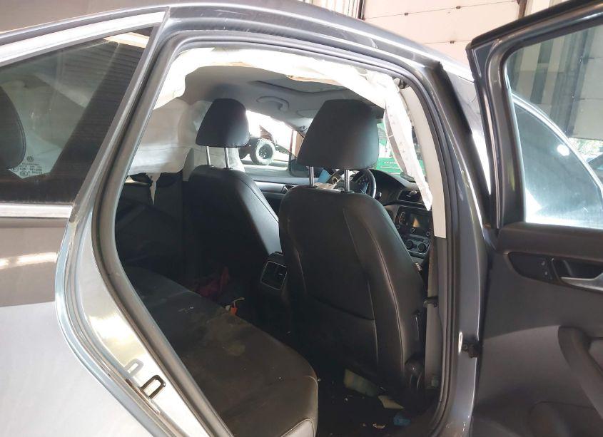 Photo 8 of 2014 Volkswagen Passat 2.0L TDI SE (VIN 1VWBN7A34EC047384)