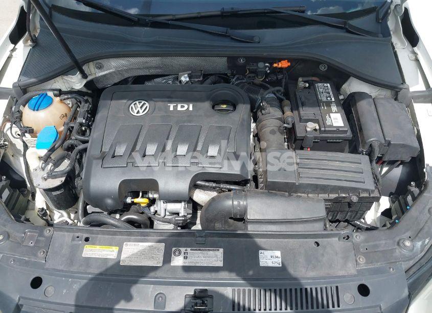 Photo 10 of 2014 Volkswagen Passat 2.0L TDI SE (VIN 1VWBN7A34EC073726)