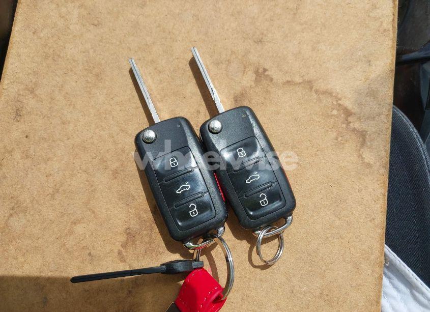 Photo 11 of 2014 Volkswagen Passat 2.0L TDI SE (VIN 1VWBN7A34EC073726)