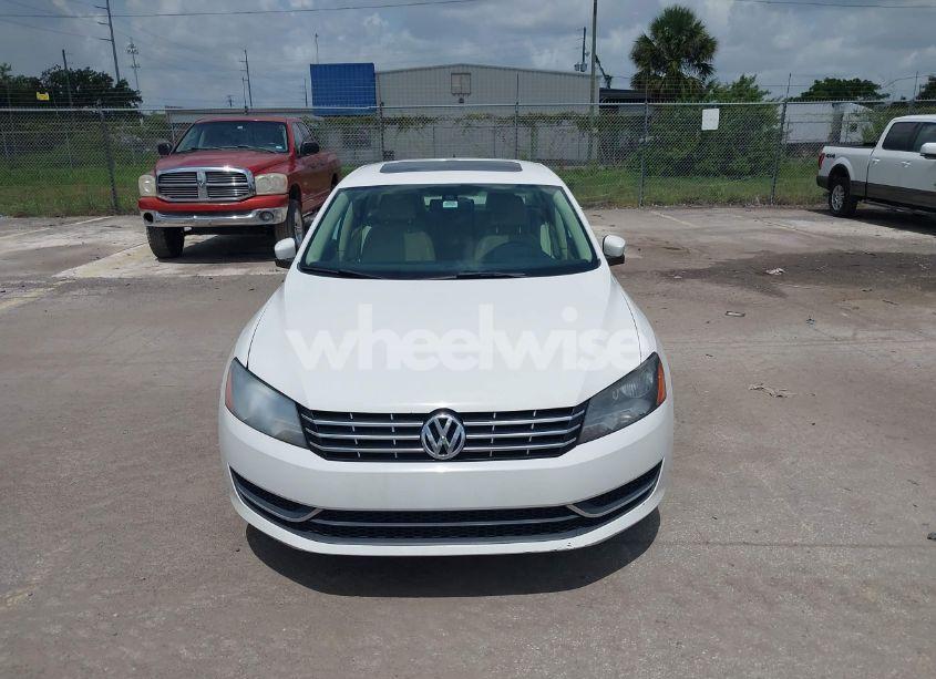 Photo 6 of 2014 Volkswagen Passat 2.0L TDI SE (VIN 1VWBN7A34EC073726)