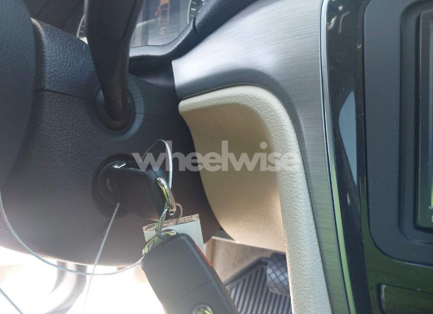 Photo 11 of 2014 Volkswagen Passat 2.0L TDI SE (VIN 1VWBN7A34EC099761)