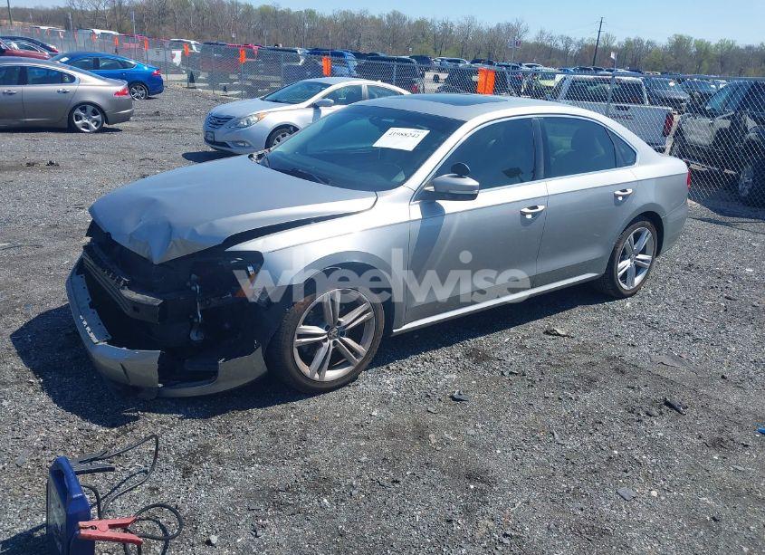 Photo 2 of 2014 Volkswagen Passat 2.0L TDI SE (VIN 1VWBN7A34EC099761)