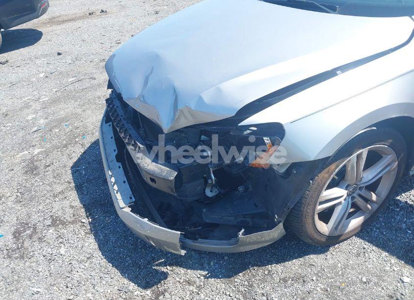 Photo 6 of 2014 Volkswagen Passat 2.0L TDI SE (VIN 1VWBN7A34EC099761)