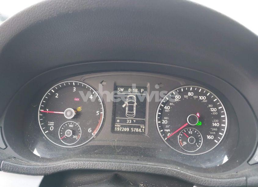 Photo 7 of 2012 Volkswagen Passat 2.0L TDI SE (VIN 1VWBN7A35CC039288)