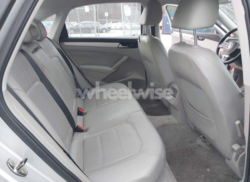 Photo 8 of 2012 Volkswagen Passat 2.0L TDI SE (VIN 1VWBN7A35CC039288)