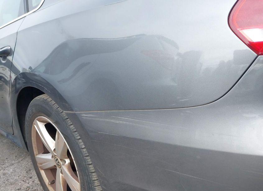 Photo 6 of 2012 Volkswagen Passat 2.0L TDI SE (VIN 1VWBN7A35CC106603)