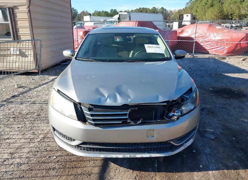 Photo 12 of 2013 Volkswagen Passat 2.0L TDI SE (VIN 1VWBN7A35DC054441)