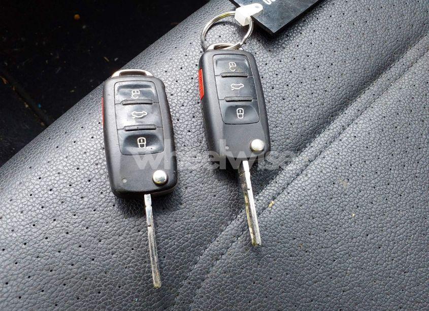 Photo 11 of 2013 Volkswagen Passat 2.0L TDI SE (VIN 1VWBN7A35DC104500)