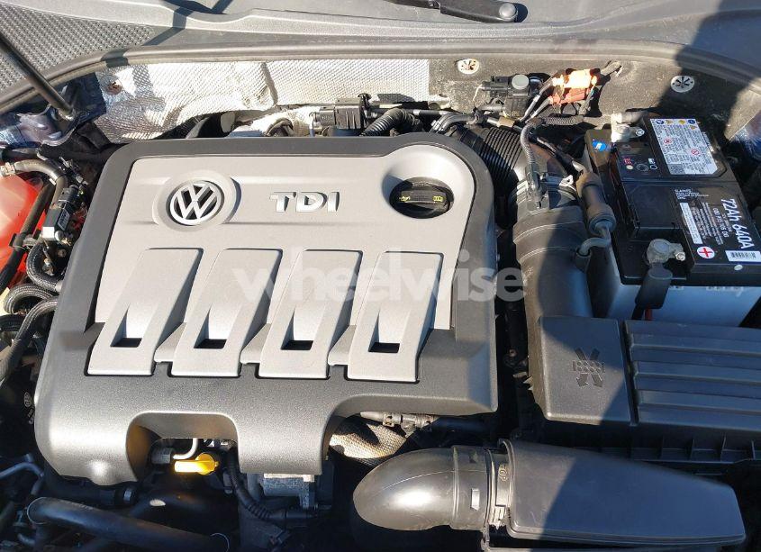 Photo 10 of 2014 Volkswagen Passat 2.0L TDI SE (VIN 1VWBN7A35EC026267)