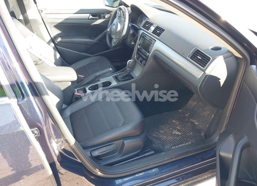 Photo 5 of 2014 Volkswagen Passat 2.0L TDI SE (VIN 1VWBN7A35EC026267)