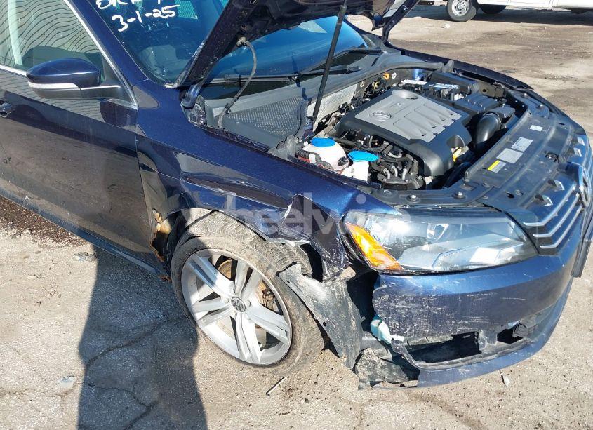 Photo 6 of 2014 Volkswagen Passat 2.0L TDI SE (VIN 1VWBN7A35EC026267)