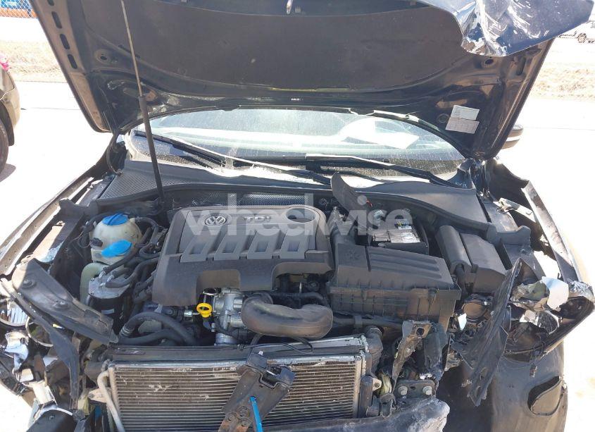 Photo 10 of 2014 Volkswagen Passat 2.0L TDI SE (VIN 1VWBN7A35EC090955)