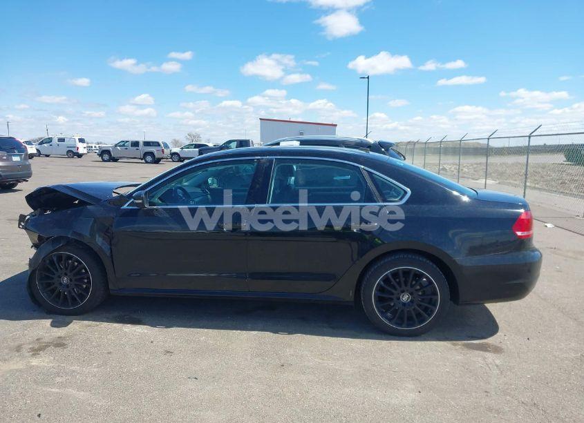 Photo 14 of 2014 Volkswagen Passat 2.0L TDI SE (VIN 1VWBN7A35EC090955)