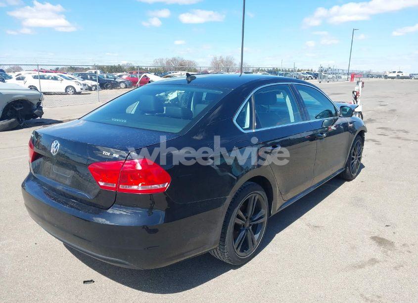 Photo 4 of 2014 Volkswagen Passat 2.0L TDI SE (VIN 1VWBN7A35EC090955)