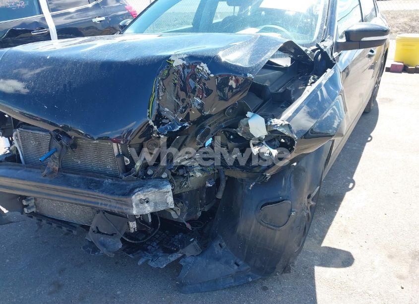 Photo 6 of 2014 Volkswagen Passat 2.0L TDI SE (VIN 1VWBN7A35EC090955)