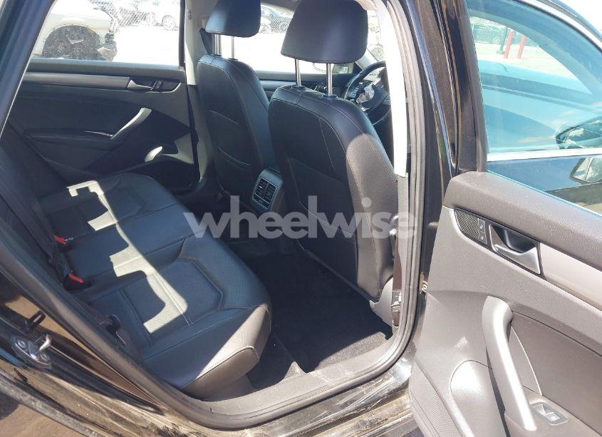 Photo 8 of 2014 Volkswagen Passat 2.0L TDI SE (VIN 1VWBN7A35EC090955)