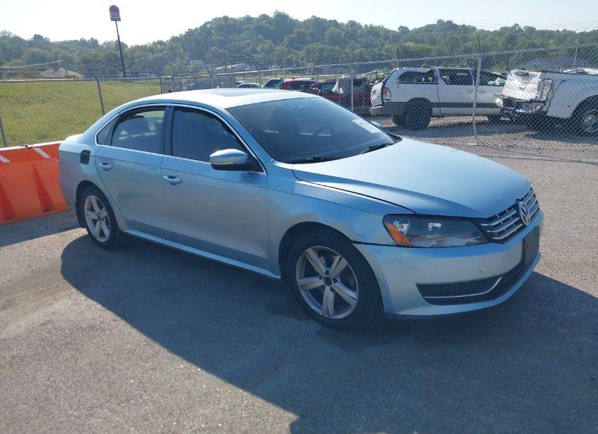 2013 Volkswagen Passat 2.0L TDI SE (VIN 1VWBN7A36DC007368) main photo