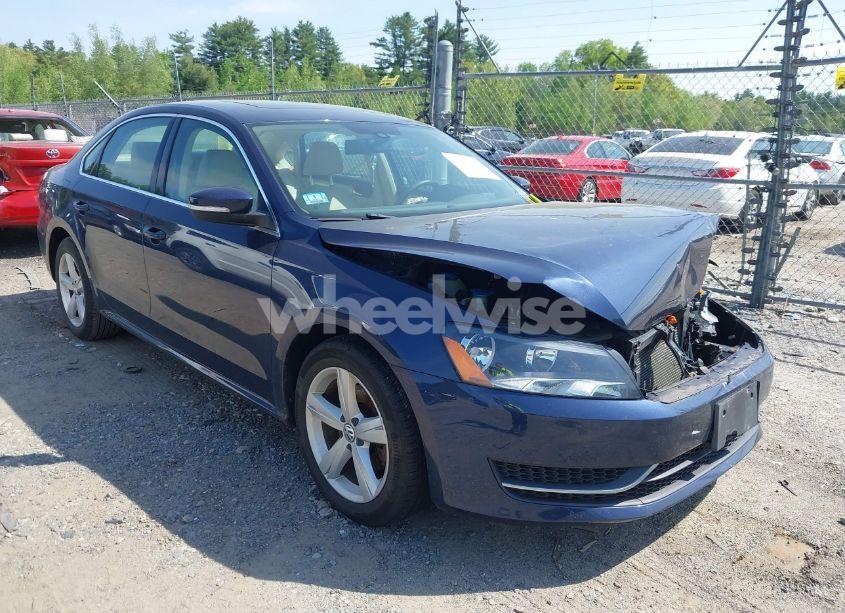 2013 Volkswagen Passat 2.0L TDI SE (VIN 1VWBN7A36DC047286) main photo