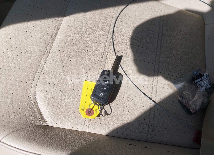 Photo 11 of 2013 Volkswagen Passat 2.0L TDI SE (VIN 1VWBN7A36DC047286)