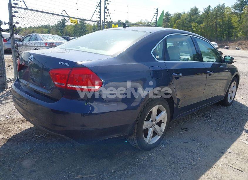 Photo 4 of 2013 Volkswagen Passat 2.0L TDI SE (VIN 1VWBN7A36DC047286)