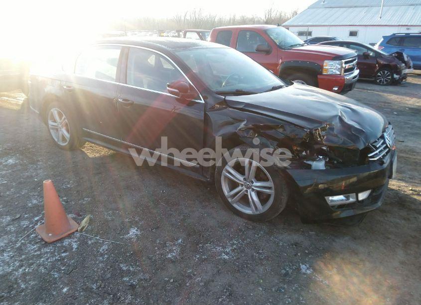 2013 Volkswagen Passat 2.0L TDI SE (VIN 1VWBN7A36DC100634) main photo