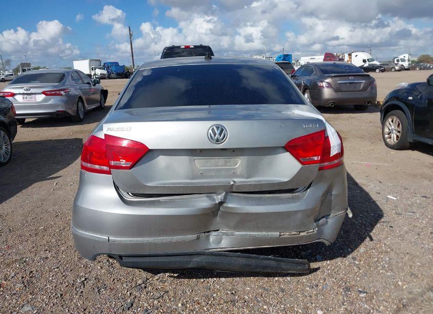 Photo 16 of 2014 Volkswagen Passat 2.0L TDI SE (VIN 1VWBN7A36EC101123)