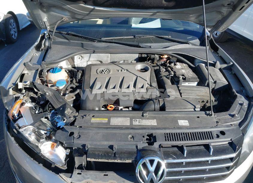 Photo 10 of 2013 Volkswagen Passat 2.0L TDI SE (VIN 1VWBN7A37DC054652)