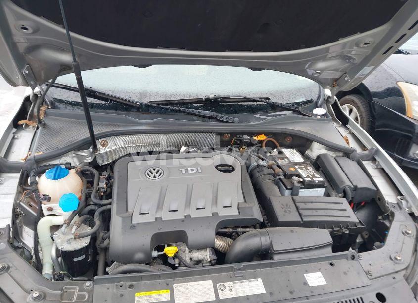 Photo 10 of 2014 Volkswagen Passat 2.0L TDI SE (VIN 1VWBN7A37EC079892)