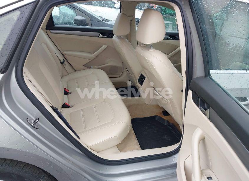 Photo 8 of 2014 Volkswagen Passat 2.0L TDI SE (VIN 1VWBN7A37EC079892)