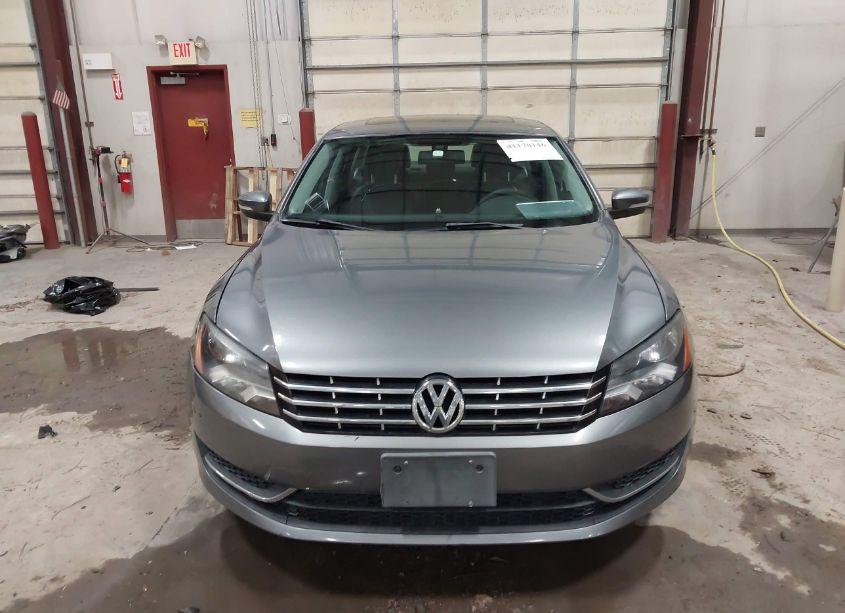 Photo 12 of 2013 Volkswagen Passat 2.0L TDI SE (VIN 1VWBN7A38DC081083)