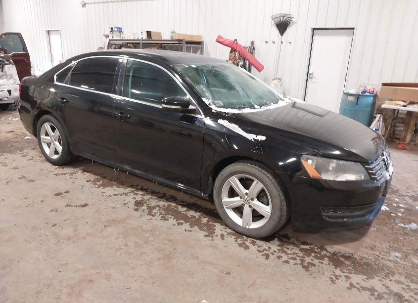 2013 Volkswagen Passat 2.0L TDI SE (VIN 1VWBN7A38DC111182) main photo
